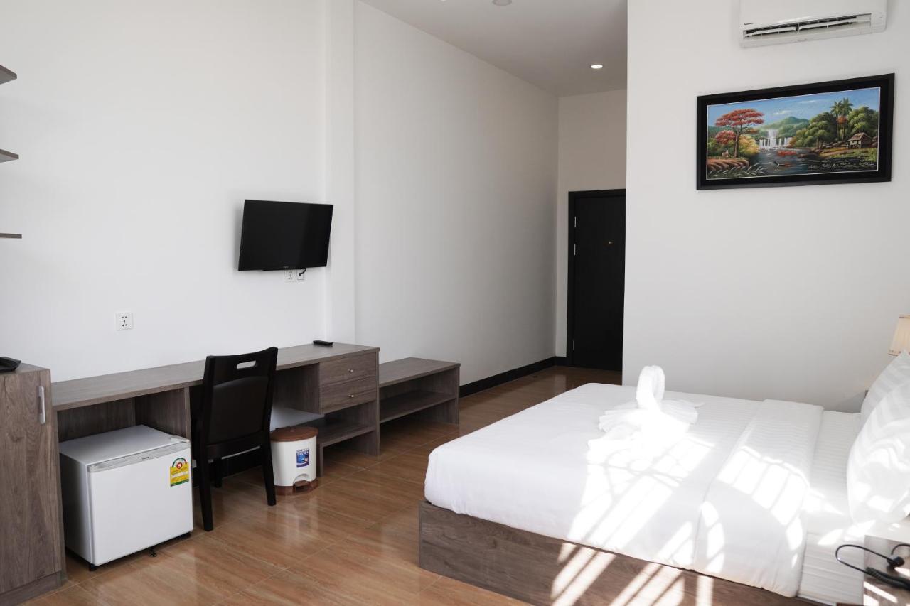 Apple Hotel Three - Near Pnh Airport Phnom Penh Eksteriør bilde