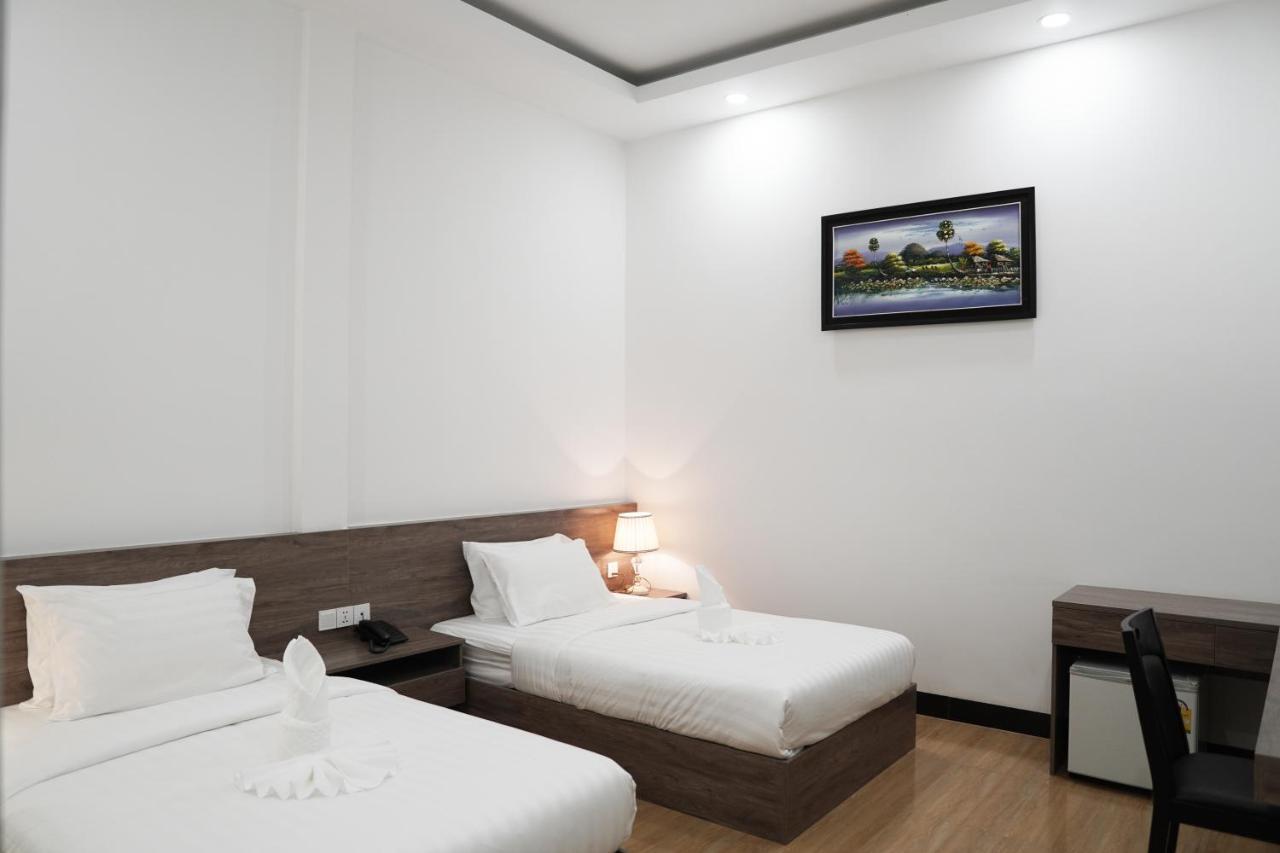Apple Hotel Three - Near Pnh Airport Phnom Penh Eksteriør bilde