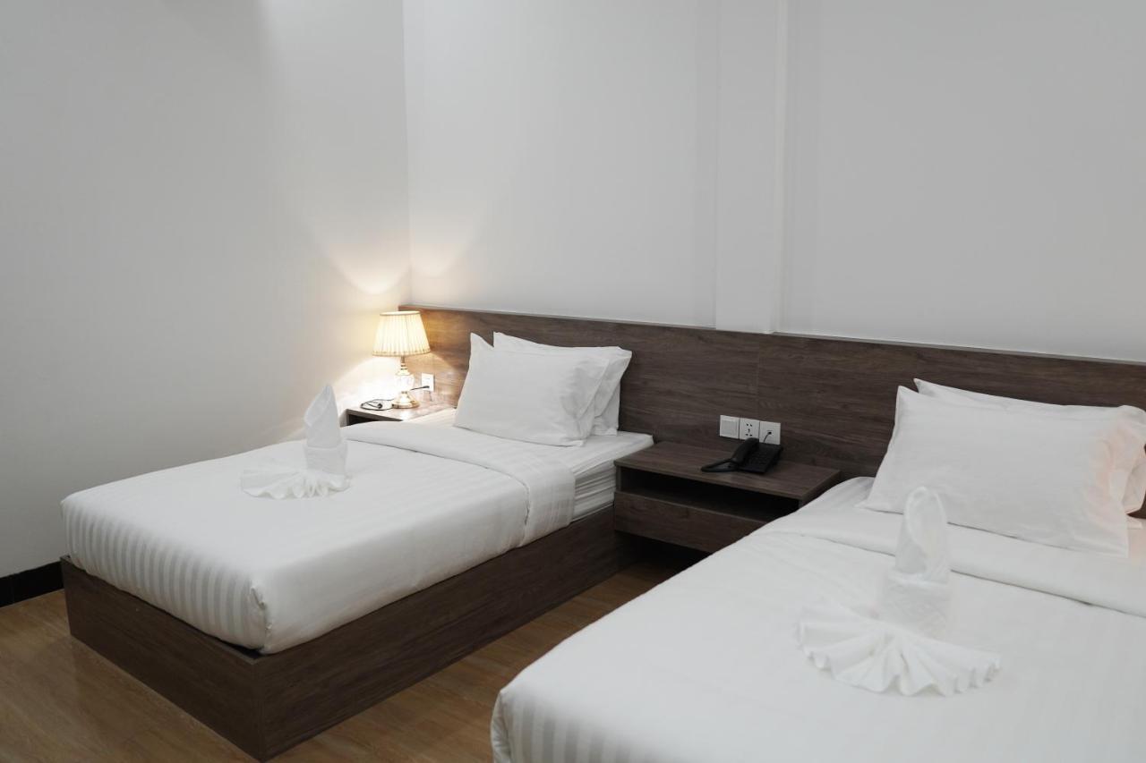 Apple Hotel Three - Near Pnh Airport Phnom Penh Eksteriør bilde