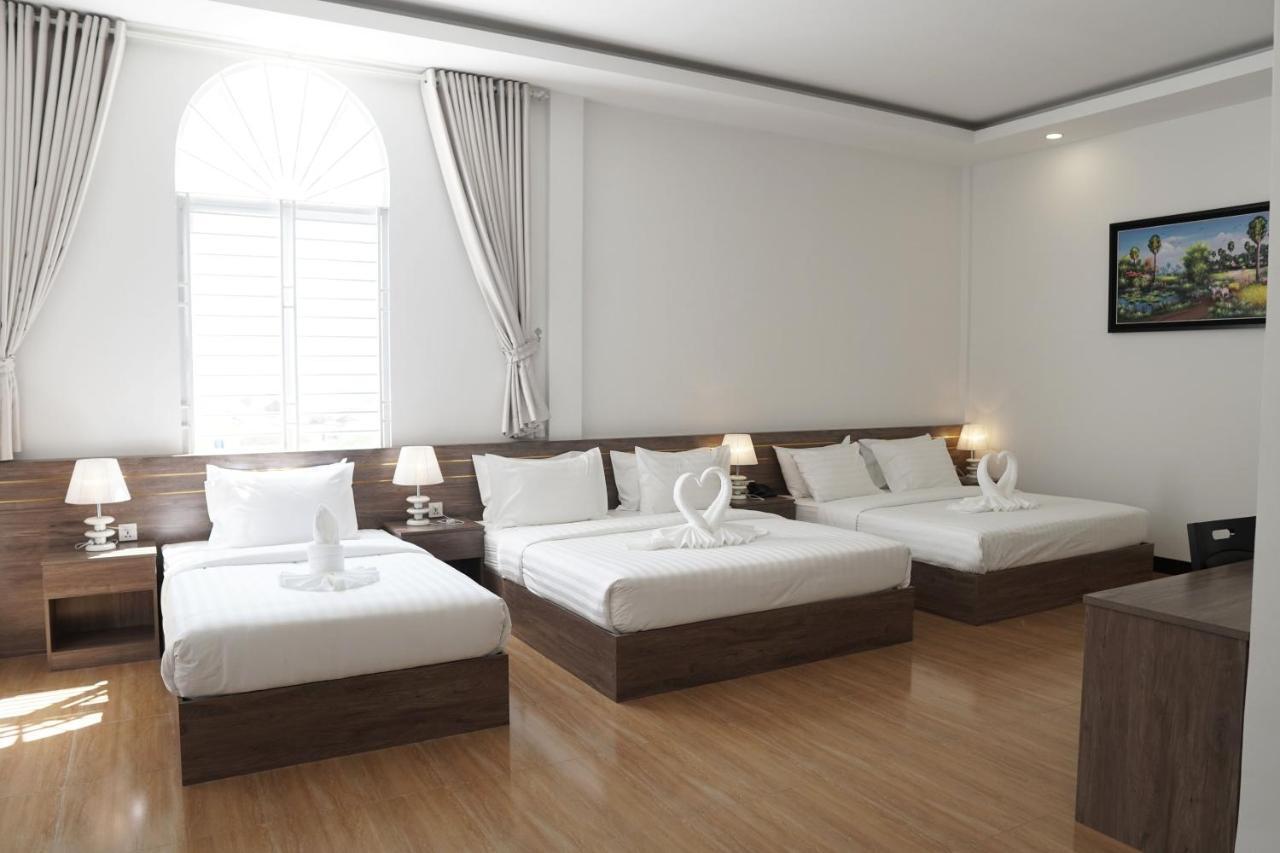 Apple Hotel Three - Near Pnh Airport Phnom Penh Eksteriør bilde