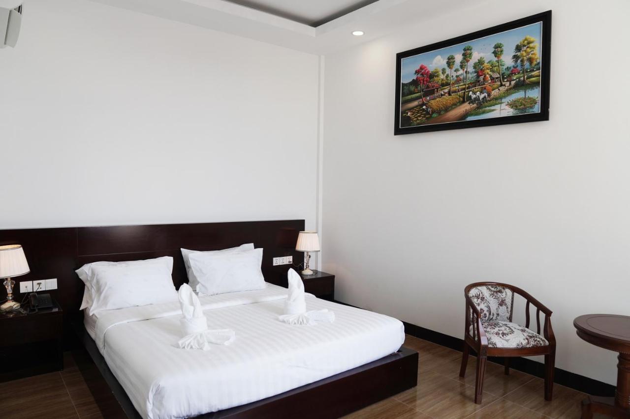 Apple Hotel Three - Near Pnh Airport Phnom Penh Eksteriør bilde